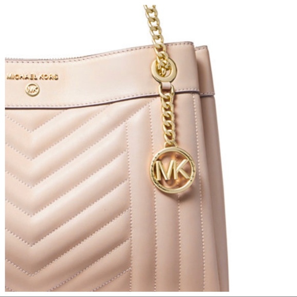 SOLD Michael Kors Susan Quilted Lamb Shoulder Bag - Picture 2 of 9
